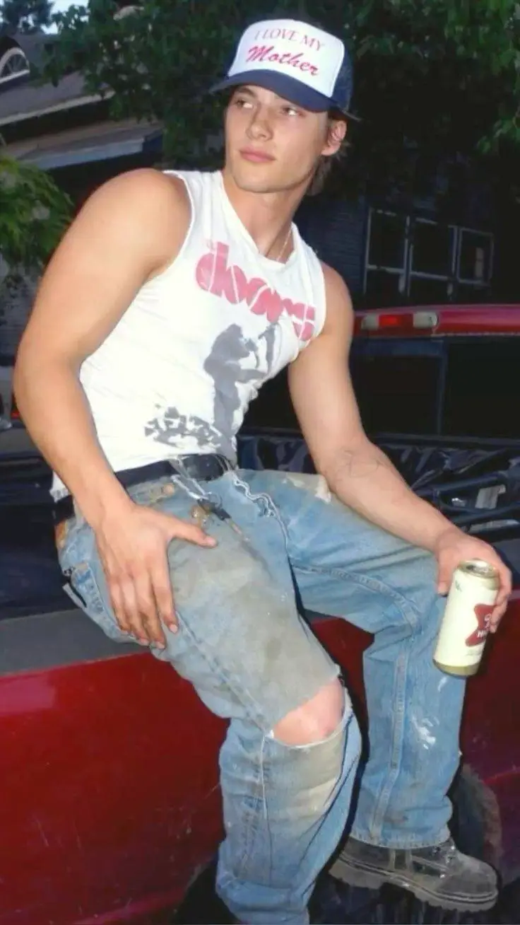 Talkie AI - Chat with Travis Brooks