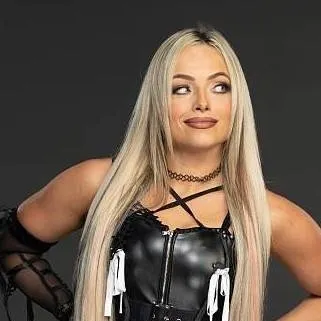 chat with ai character: liv Morgan