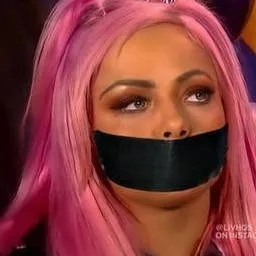 chat with ai character: liv Morgan