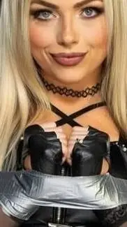 ai character: liv Morgan background