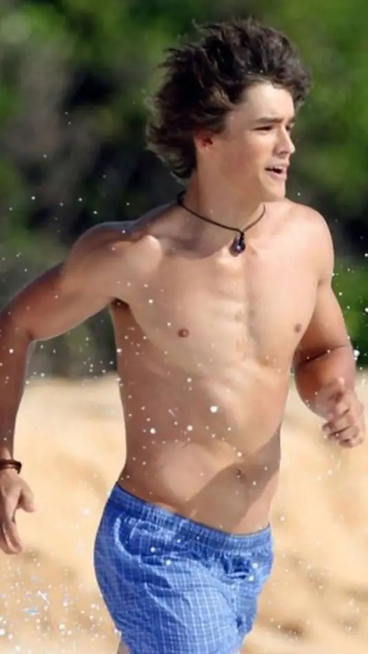 ai character: Brentan Thwaites background