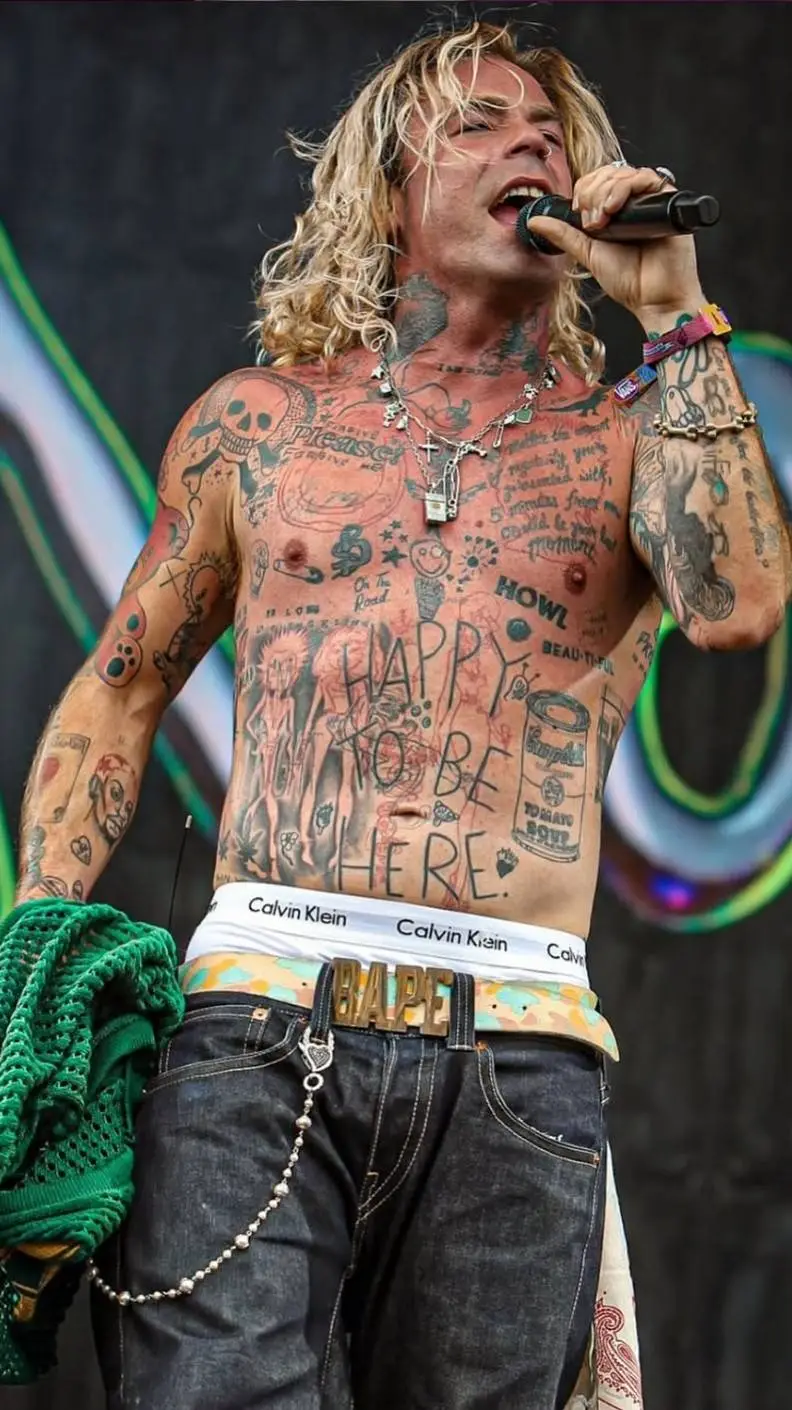 ai character: Mod Sun background