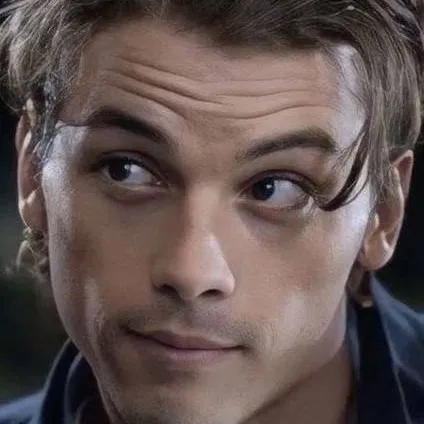 chat with ai character: Billy Loomis