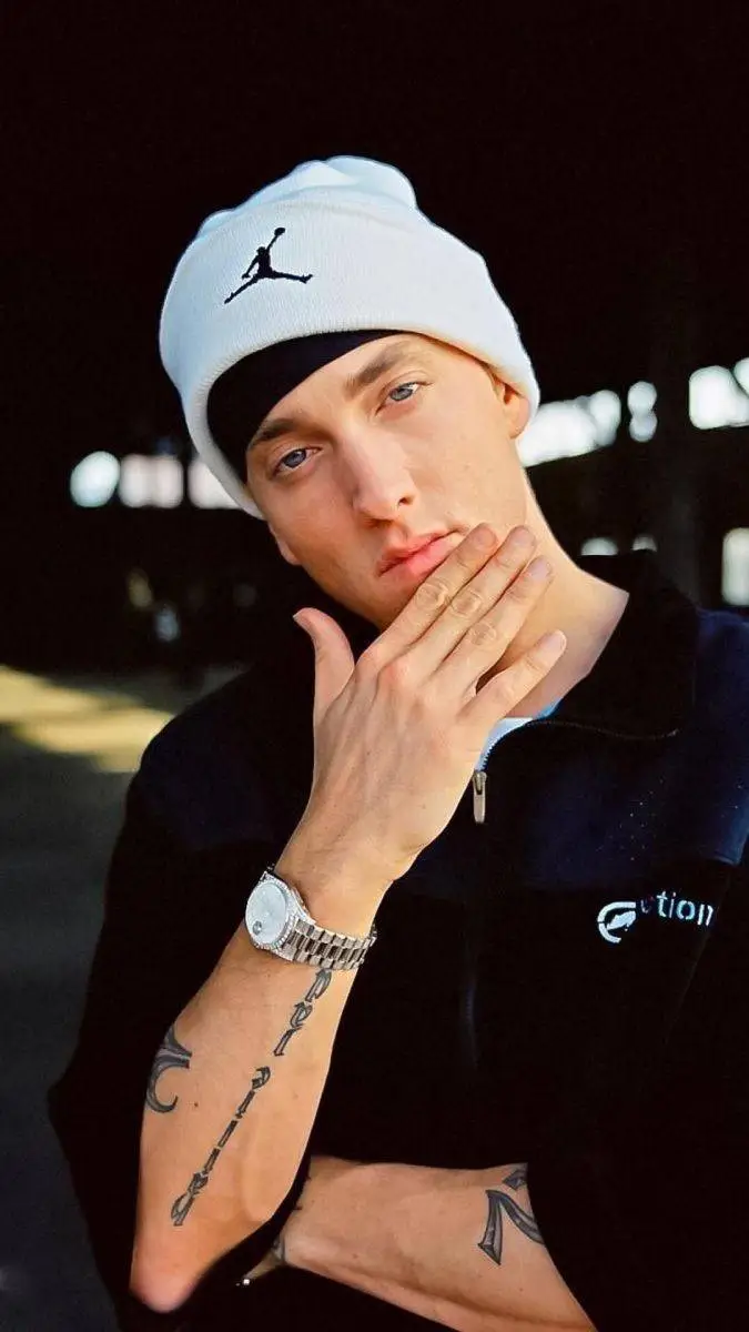 ai character: Eminem background