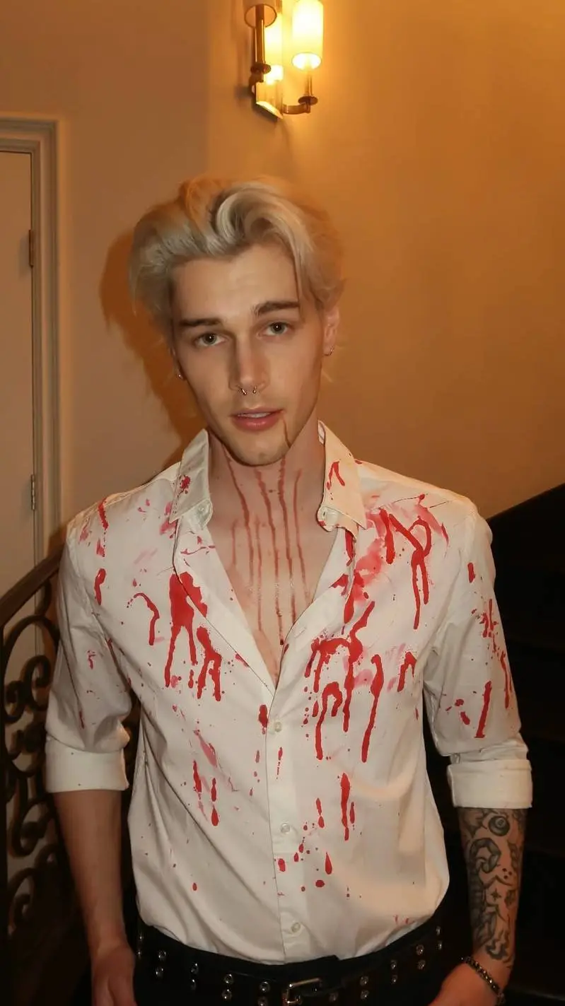 ai character: Brodie Mann background