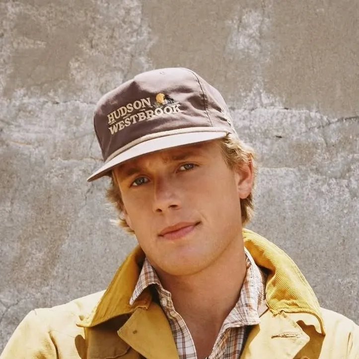 chat with ai character: Hudson Westbrook