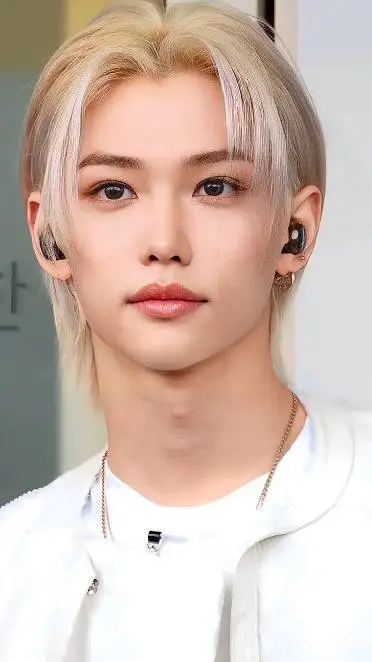 ai character: Felix  background