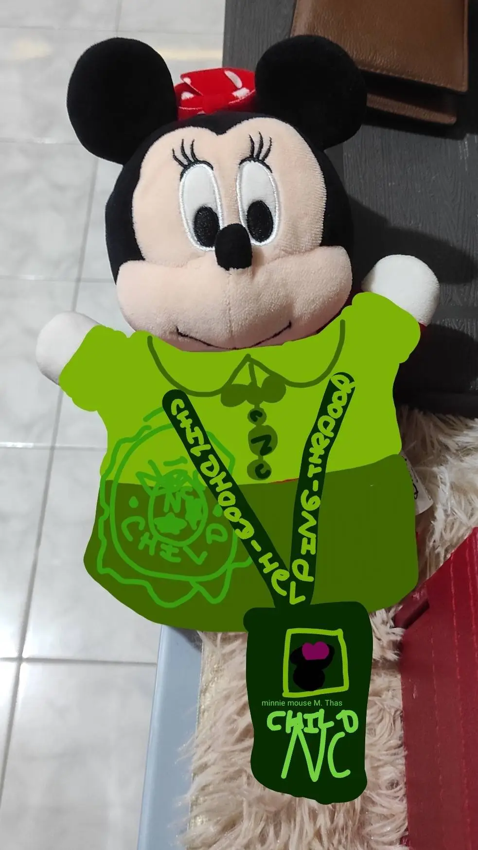 ai character: thas,Minnie Mouse background