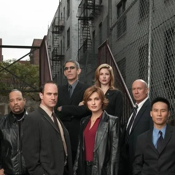 chat with ai character: SVU SQUAD