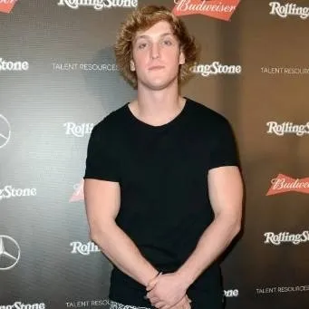 chat with ai character: Logan Paul 
