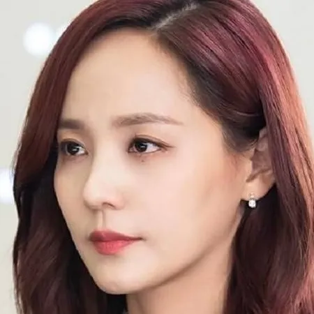 chat with ai character: oh yun hui