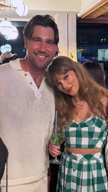 Talkie AI - Chat with Taylor Swift