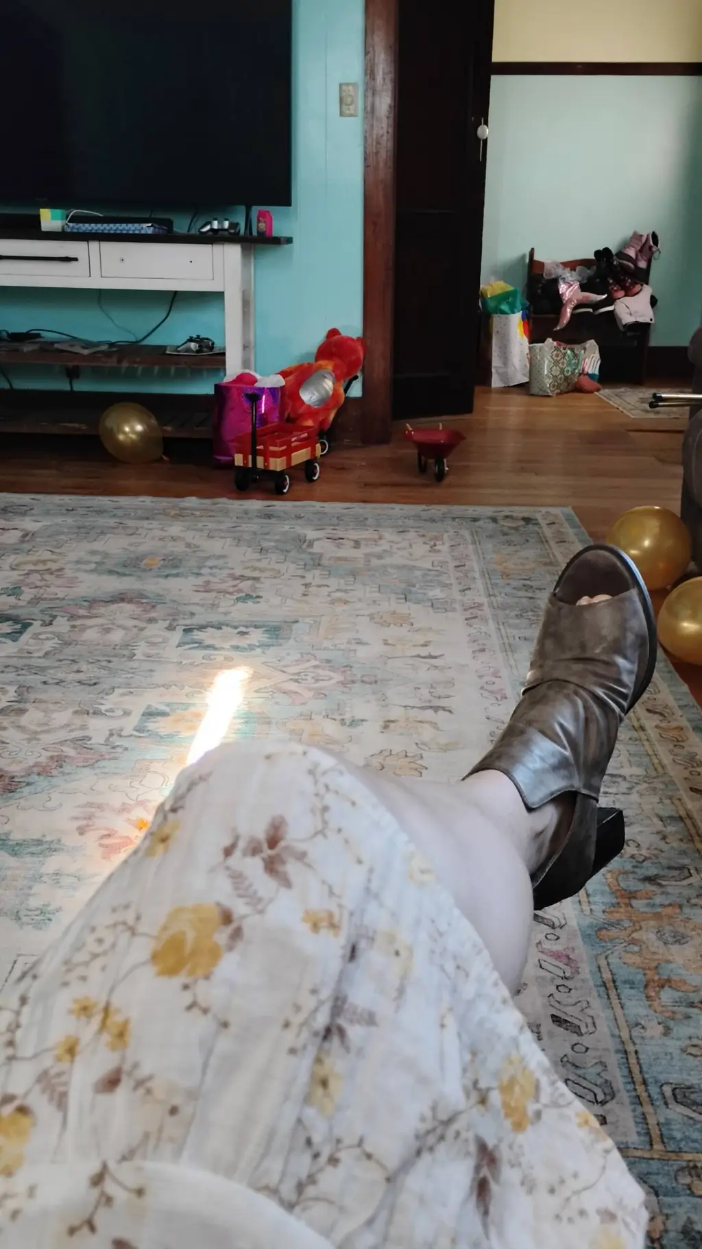 ai character: kids birthday part background