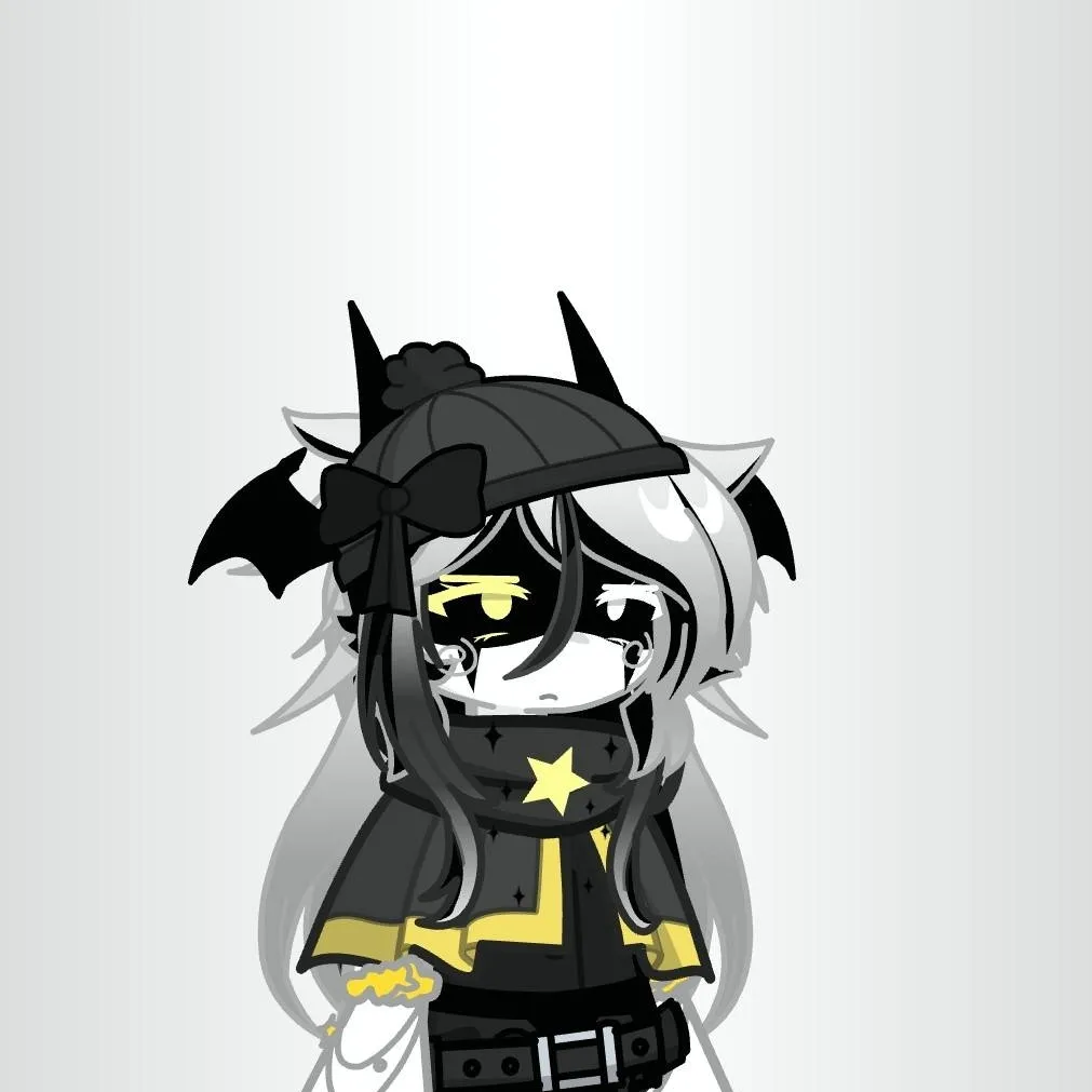 chat with ai character: L/Lunar 