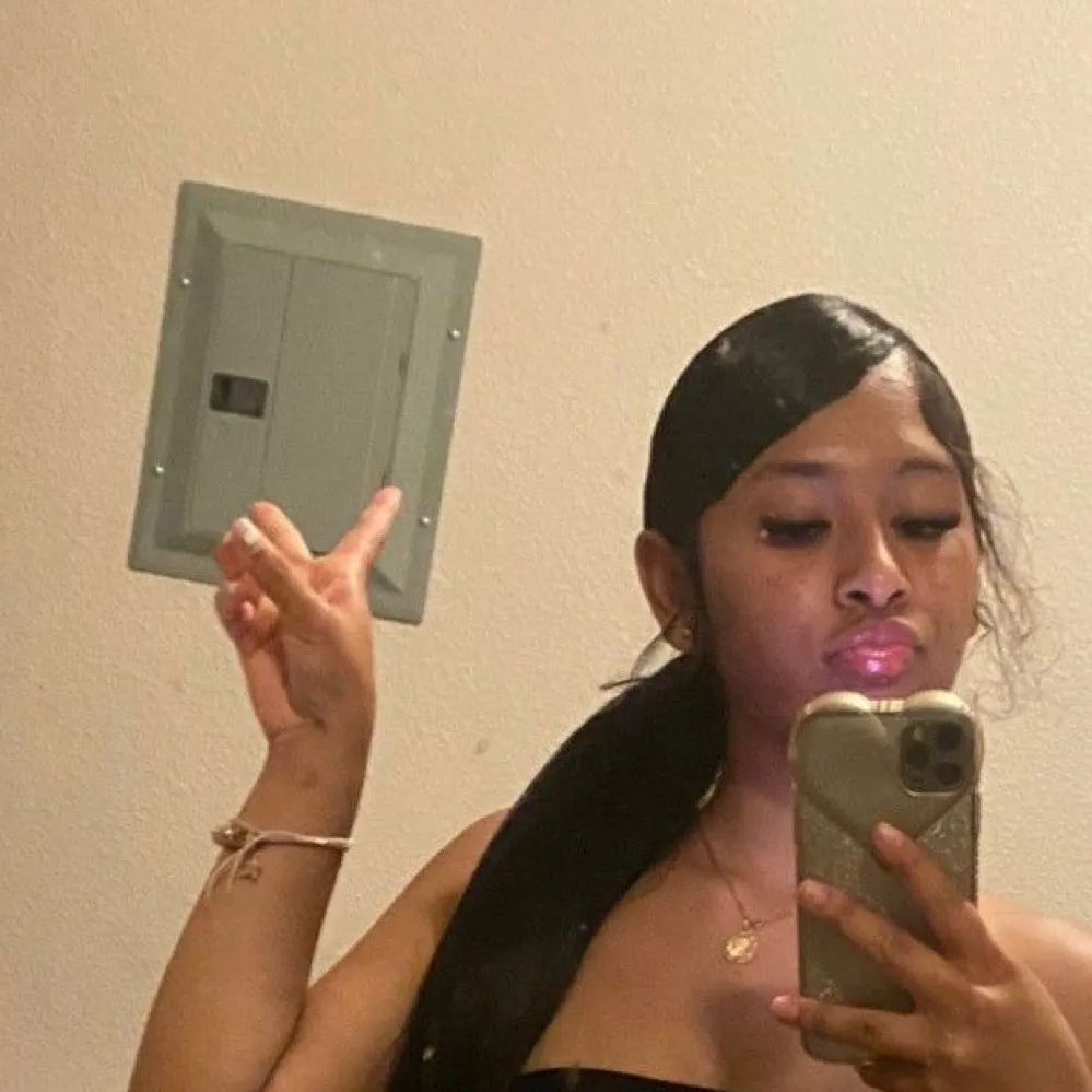 chat with ai character: cassi.🎀