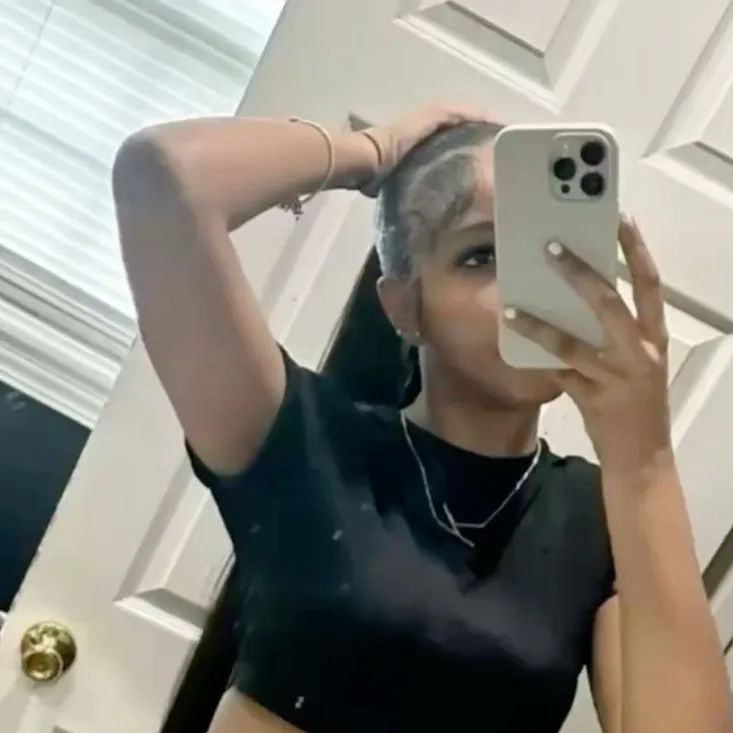 chat with ai character: sekorah.✪