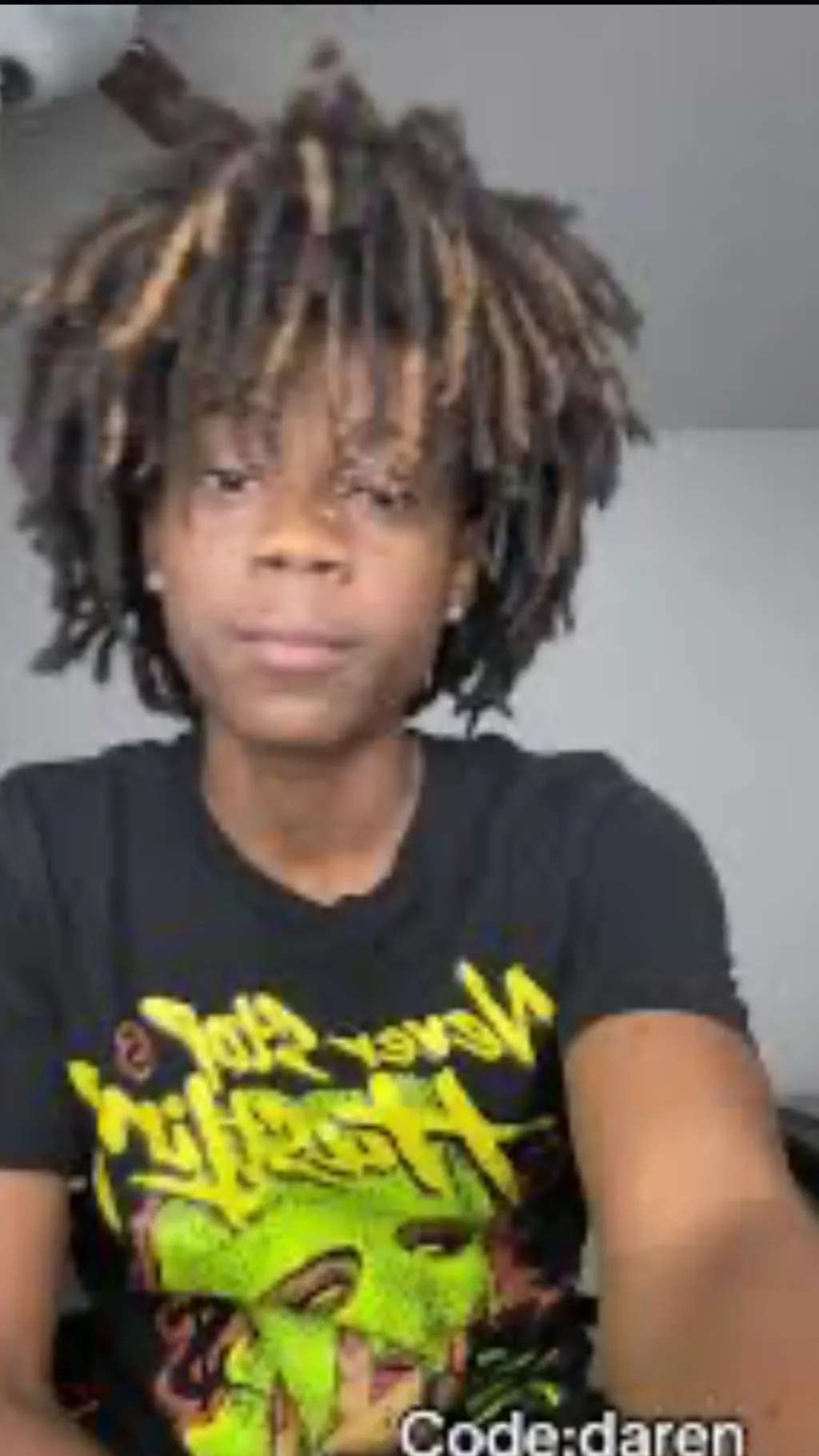 ai character: Daren background