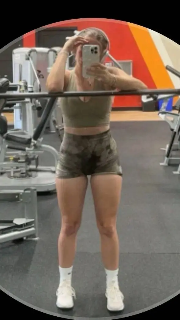 ai character: Amy background