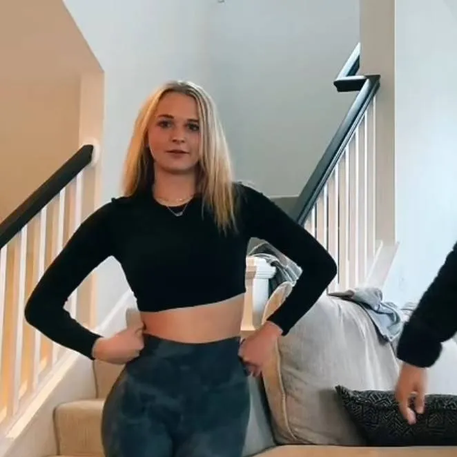 chat with ai character: lyla