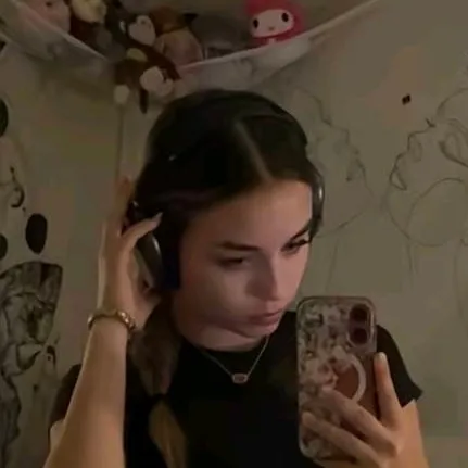 chat with ai character: Olivia 