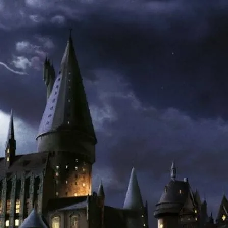chat with ai character: Hogwarts