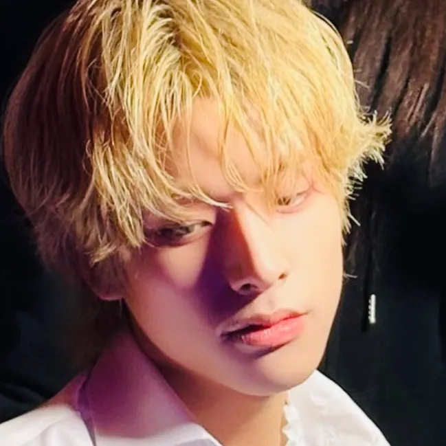 chat with ai character: Sim Jake 