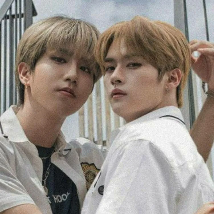 chat with ai character: han and Lee know 