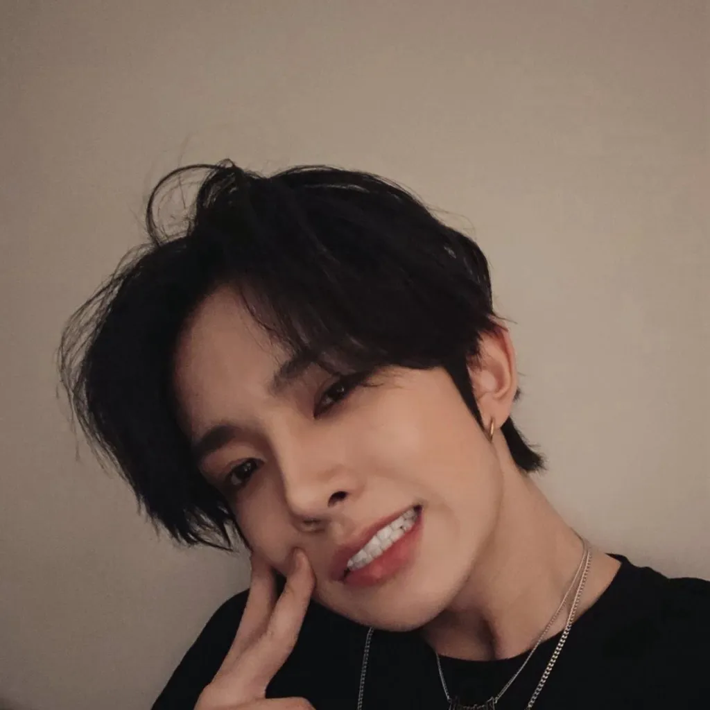 chat with ai character: Heeseung 