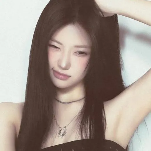 chat with ai character: Yinuha Seon꧂