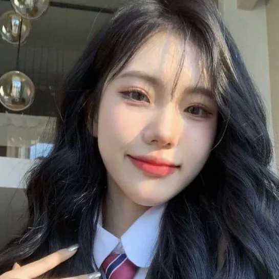 chat with ai character: Sori Kyung꧂