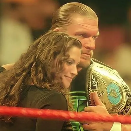 chat with ai character: McMahon Faction꧂