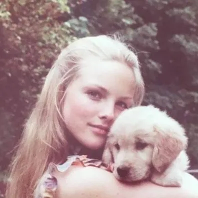 chat with ai character: Candice Morrelli