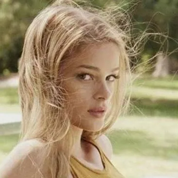 chat with ai character: Serenity McCool