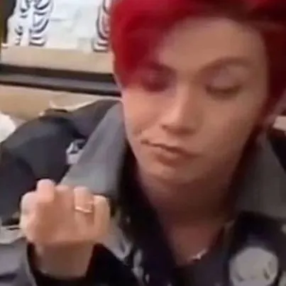 chat with ai character: idk